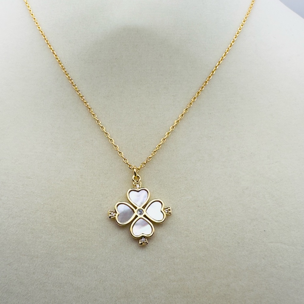 Kate Spade Legacy Logo Spade Flower Mini Pendant Necklace NWT with Dust Bag